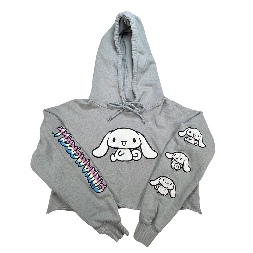 Cinnamoroll x Forever 21 Cropped Hoodie Womens M Gray Sanrio Kawaii Embroidered